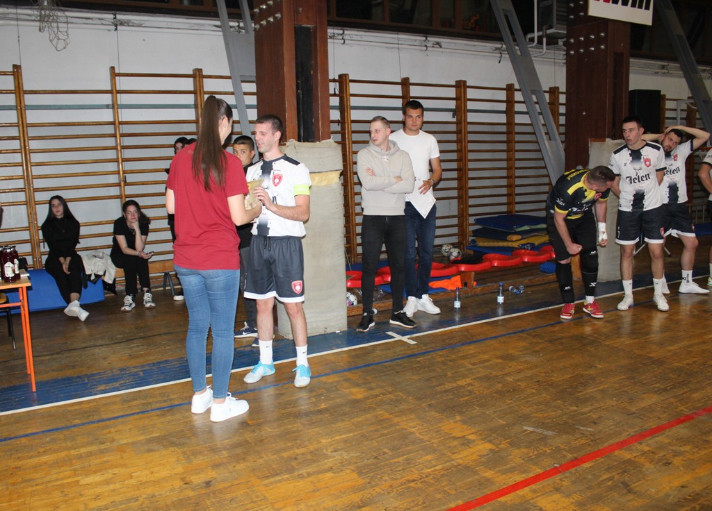 sl-5 NEVESINJSKI I GATAČKI FUTSALERI IGRALI ZA FONDACIJU  “SVETI VUKAŠIN”